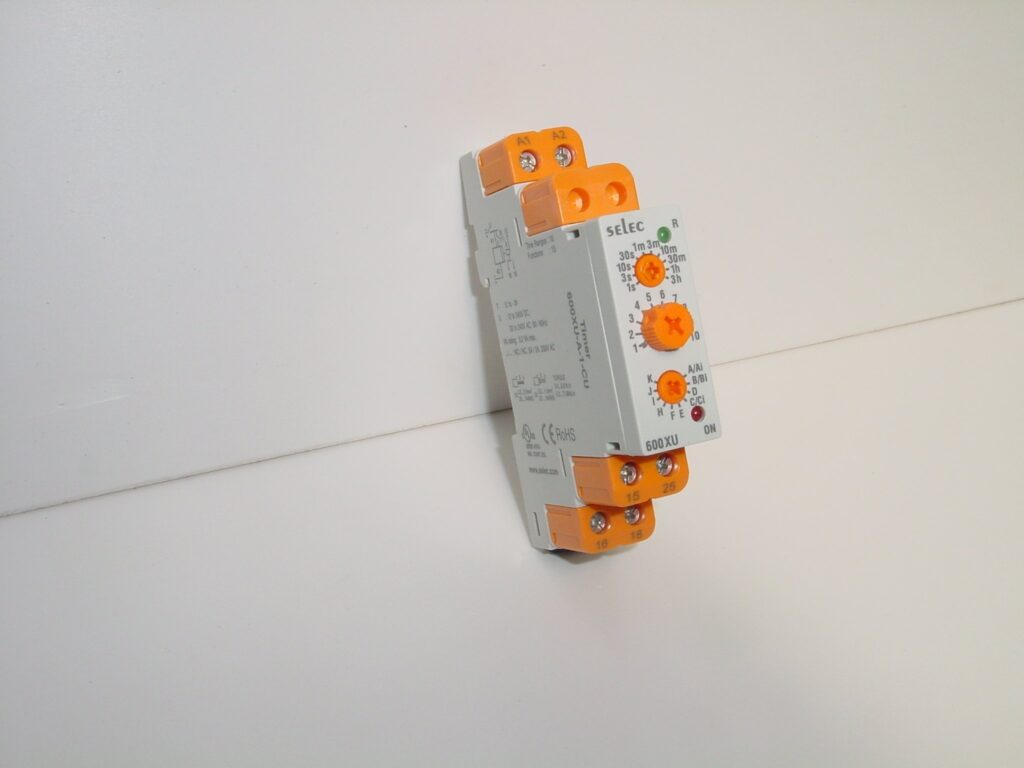 MULTI FUNCTION TIME RELAY SELEC